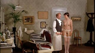 A beleza Peituda concordou em chupar por dinheiro e se divertiu filme de sexo com mulher de 50 anos muito